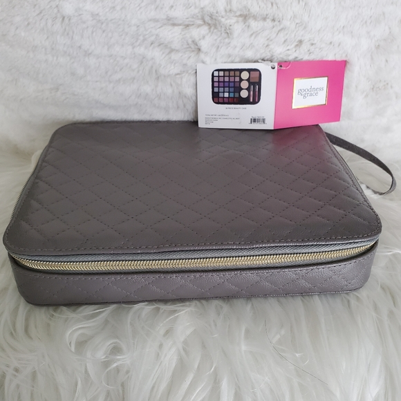 Make up Set - Picture 5 of 12